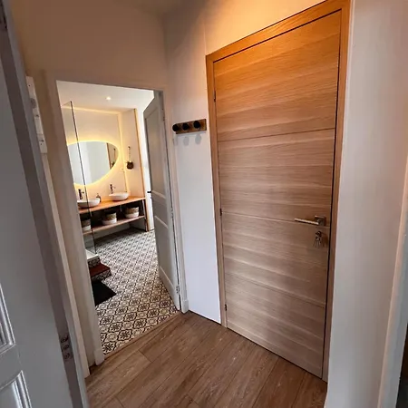 Gordon Smith, En Plein Centre, 4 Pers Sainte-Mère-Église